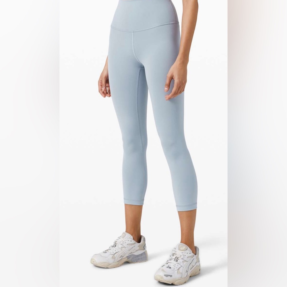 Lululemon Wunder Train Crop 21” Size 2 Chambray
